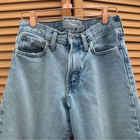 Abercrombie & Fitch Straight Jeans size 0 - Picture 5 of 7